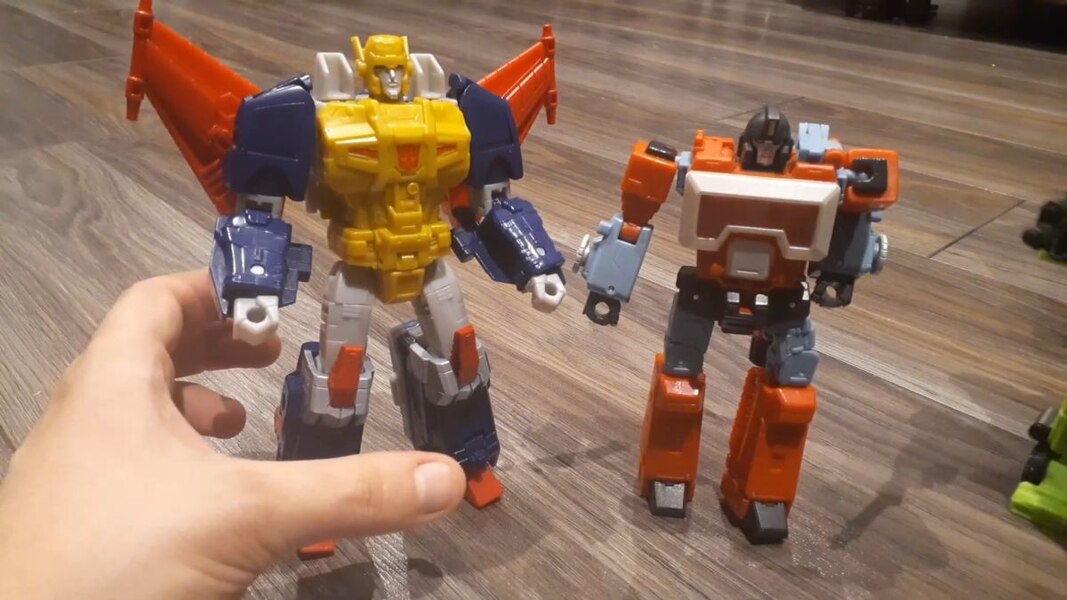 In Hand Image Of Transformers Legacy Evolution Metalhawk Toy  (11 of 23)